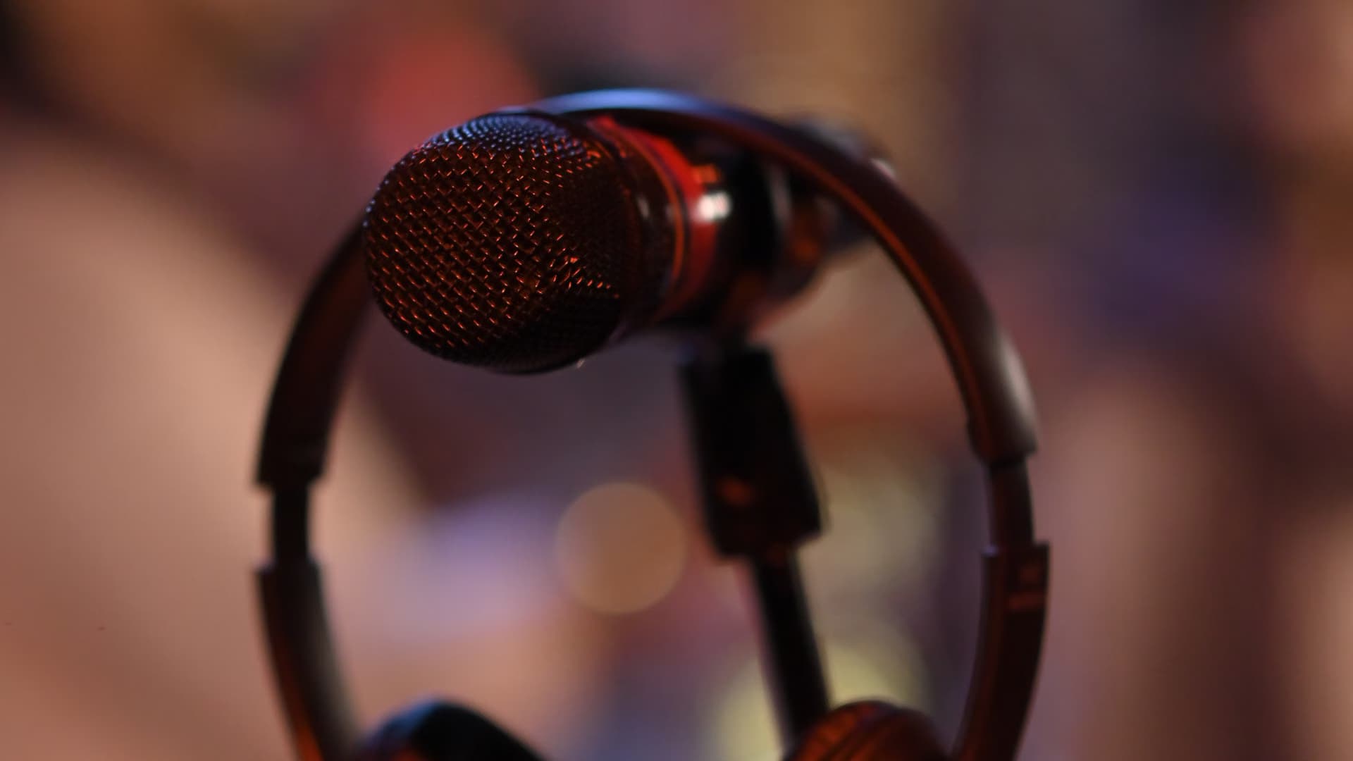 How to Upload Music to Spotify: Your First Release Checklist